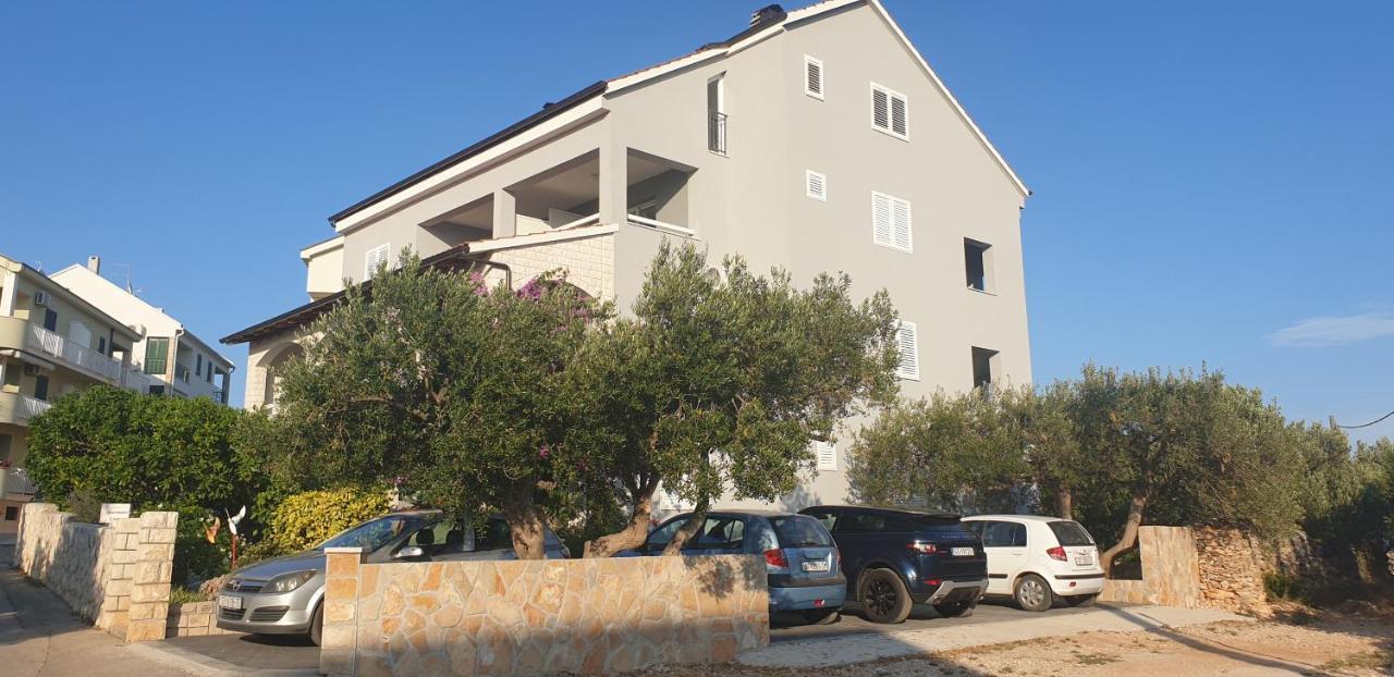 Apartments Luma Хвар Экстерьер фото
